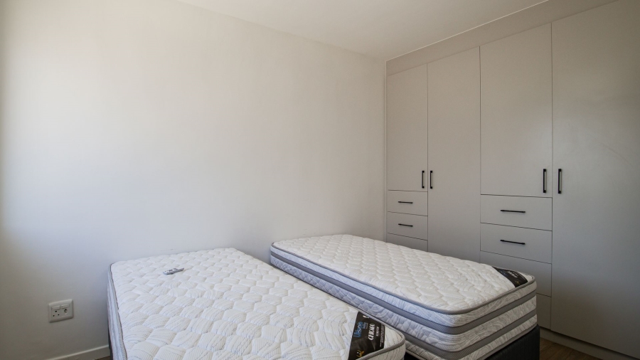 2 Bedroom Property for Sale in Claremont Western Cape